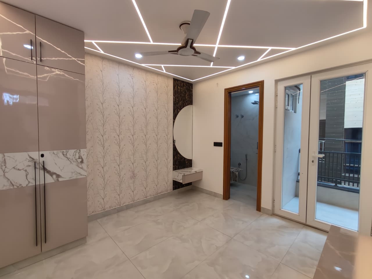 Premium 4 BHK Builder Floor for Sale in Bhagbati Extension Dwarka Mor in Bhagbati extension Dwarka mor